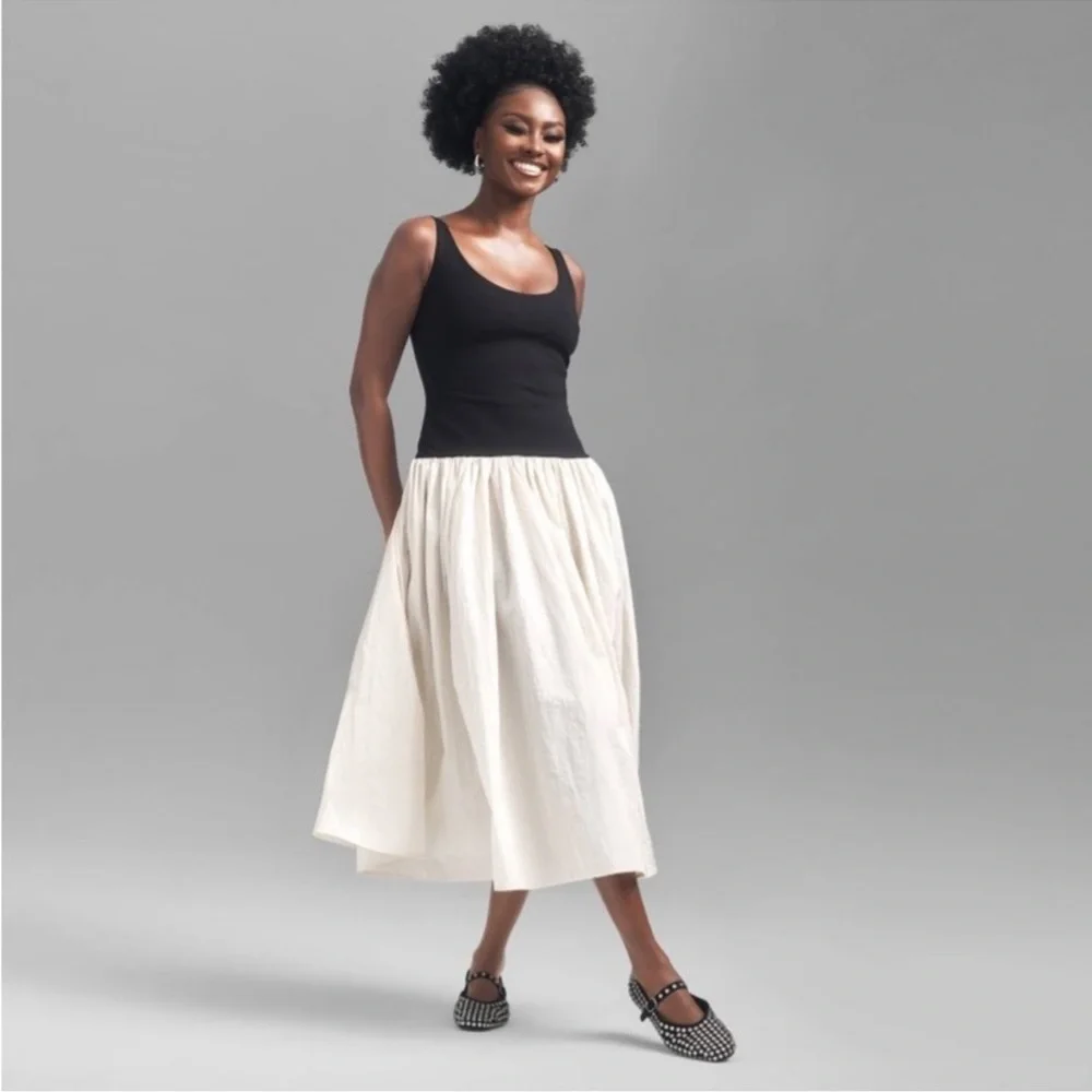 Chic Black and Cream Midi Dress - Picture 5 of 10